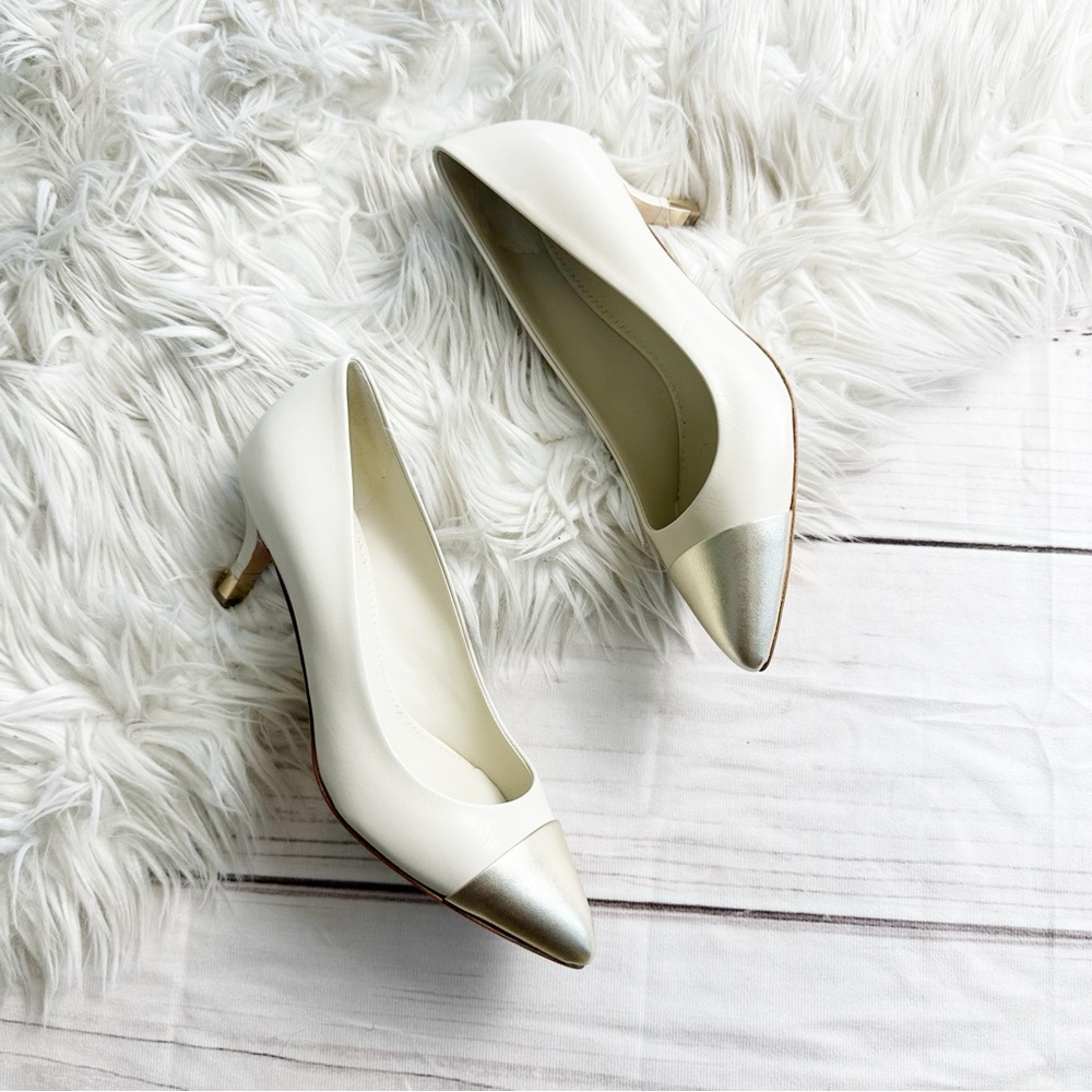 Chanel Ivory Lambskin Leather Gold Cap Pointed Toe CC Kitten Heels Size 38 - Picture 6 of 13